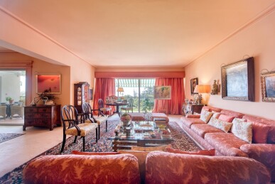 4 bedroom Property in Cascais, Property for sale in JL-95071