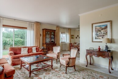 4 bedroom Property in Cascais, Property for sale in JL-95127