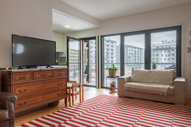 Exclusive Three-Bedroom Apartment in a Luxury Condominium in Seixal, Property for sale in EVW-0481AJ