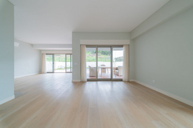 Tourism Investment | Luxury T4 Villa with Private Pool — Wyndham Loures Villas, Property for sale in EVW-047X44