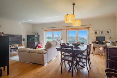 3-bedroom apartment in Gated Community with Pool and Gym in Carnaxide, Property for sale in EVW-0480U4