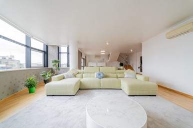 5-Bedrooms Duplex Apartment in Alvalade, Property for sale in EVW-047XQJ