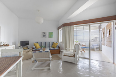 Bright 1 bedroom apartment with Sea View, Property for sale in EVW-04809P