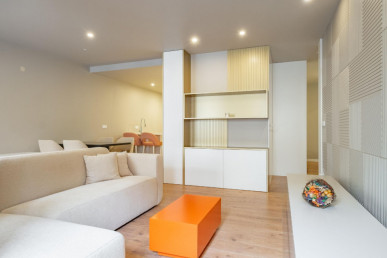 2 Bedroom apartment renovated in Junqueira - Belém, Property for sale in EVW-047XXY