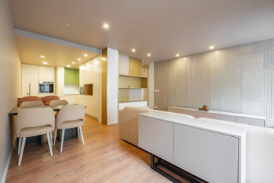 2 Bedroom apartment renovated in Junqueira - Belém, Property for sale in EVW-047XXY