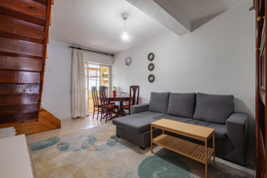 T2 Duplex in Ajuda - For Renovation, Property for sale in EVW-047S5M