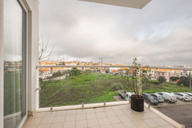 Bright and cozy 3-bedroom, ready to move in near University, Property for sale in EVW-047TN7