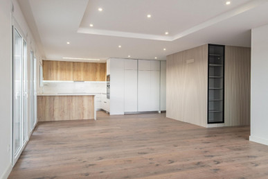 New 3 bedroom in Exclusive Development, Property for sale in EVW-047O8T