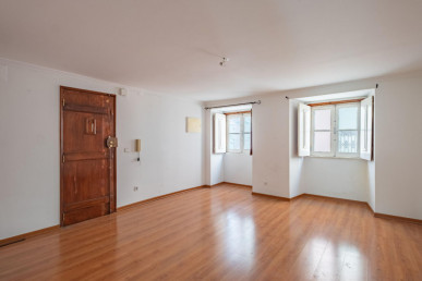 2-bedroom Apartment in Graça, Property for sale in EVW-047S3M