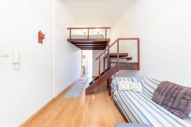 T1 in Graça with Terrace and Mezzanine, Property for sale in EVW-047T9I