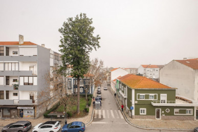 1 bedroom apartment near the Barreiro river terminal, Property for sale in EVW-0478WD