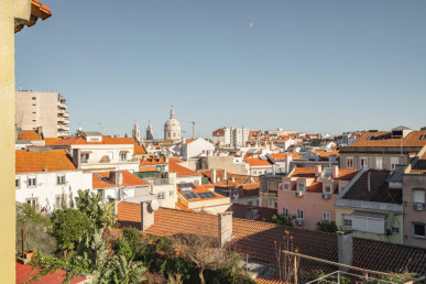 Two-bedroom apartment in an excellent location in Estrela, Property for sale in EVW-047V1P