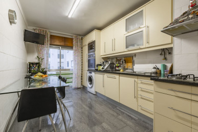 3 Bedroom Apartment - Live in the heart of Setúbal's riverside area, Property for sale in EVW-047GDV