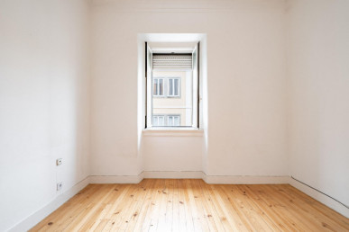 3-bedroom apartment with river view, Property for sale in EVW-0469FW