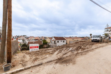 Urban Plot – As Quintinhas, Charneca de Caparica, Property for sale in EVW-047LLA