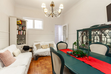 4-bedroom apartment with excellent light on Avenida Almirante Reis, Property for sale in EVW-04790X