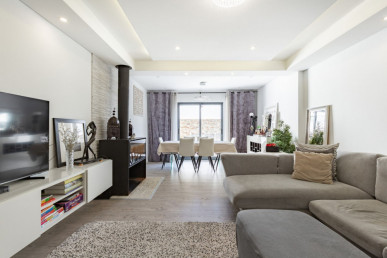 Where the charm of the past meets the elegance of the present., Property for sale in EVW-047DSC