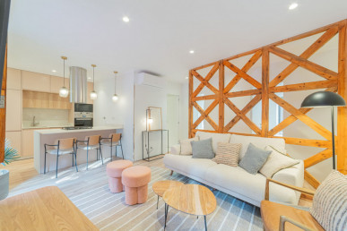 2-bedroom apartment with pool and terrace near Avenida da Liberdade, Property for sale in EVW-047IOD