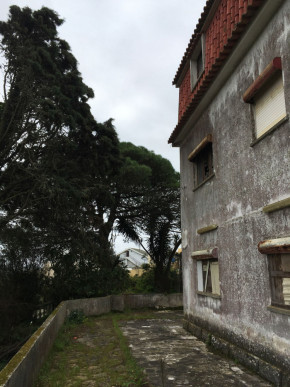 Building with Architectural Proposal for a Multifamily Residential Project, Property for sale in EVW-046F2Z