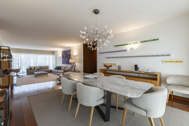 Luxurious 4-bedroom apartment in the heart of Restelo, Property for sale in EVW-04768M