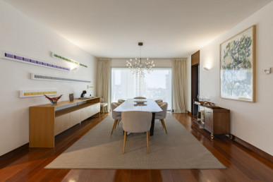 Luxurious 4-bedroom apartment in the heart of Restelo, Property for sale in EVW-04768M