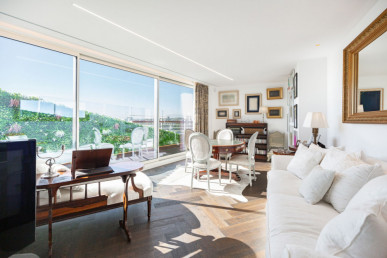 Exclusive 4-bedroom apartment in Parque das Nações, Property for sale in EVW-0478Y8