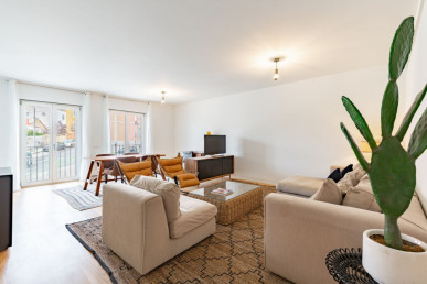 Spacious two-bedroom apartment in a luxury condominium in Belém, Property for sale in EVW-02VWCQ