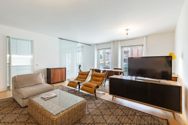 Spacious two-bedroom apartment in a luxury condominium in Belém, Property for sale in EVW-02VWCQ