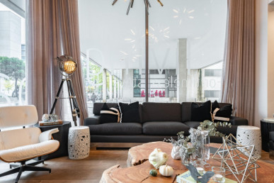 Store in Parque das Nações, Property for sale in EVW-046SZ0