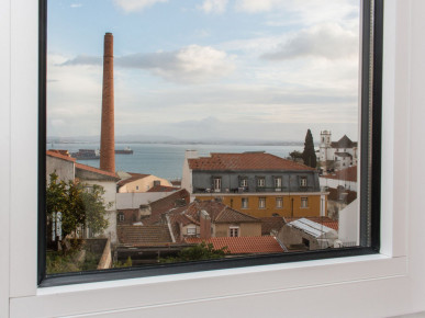 Renovated 2+1 Bedroom Duplex with River View in the Heart of Alfama, Property for sale in EVW-047242