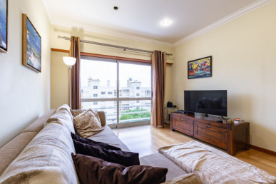 Two bedroom apartment with garage in Paço de Arcos, Property for sale in EVW-046RVC