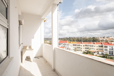 T3 Duplex with attic utilization, Property for sale in EVW-046VHZ