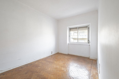 3-bedroom duplex with attic use, Property for sale in EVW-046VHV