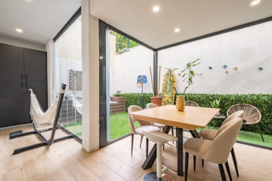 Renovated 4-bedroom apartment with terrace and garden — Anjos / Arroios, Property for sale in EVW-04709T