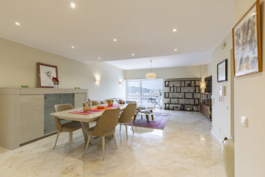 Excellent 3-bedroom in Prestigious Condominium, Property for sale in EVW-0471BH