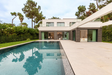 Luxury, Comfort and Technology: Exceptional Villa in Herdade da Aroeira, Property for sale in EVW-04714L