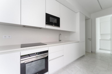 New 3-Bedroom in Villa Infante – Exclusivity and Sophistication in Estrela, Property for sale in EVW-030ATK