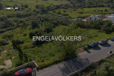 Land for a 6 T3 Houses Condominium, with Pool, in Sesimbra (Castelo), Property for sale in EVW-02ZOZL