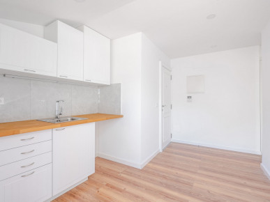 Rebuilt building for investment in Belém, Property for sale in EVW-02MXOW