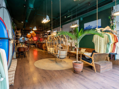 Commercial space with restaurant in São Bento, Property for sale in Lisbon, Lisbon, EVW-02RM3K