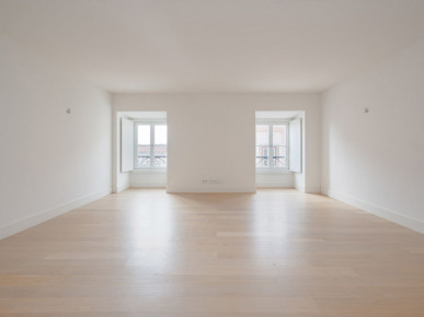 Luxury 2 bedrooms apartment in Bairro Alto, Property for sale in Bairro Alto, Lisbon, EVW-02RSCH