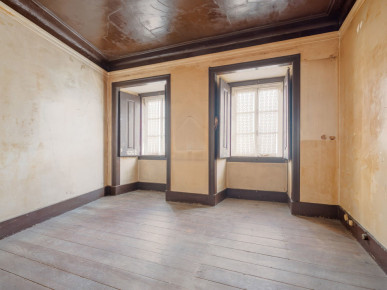 Building in Avenida da Liberdade, Property for sale in Lisbon, Lisbon, EVW-02RCWH