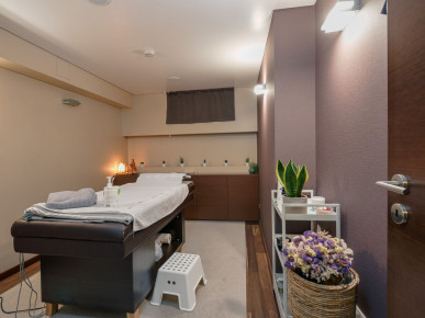 Commercial Space for Sale in Restelo, Property for sale in EVW-02R2CL