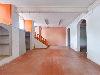 Commercial space in Avenida da Liberdade, Property for sale in EVW-02P8EP