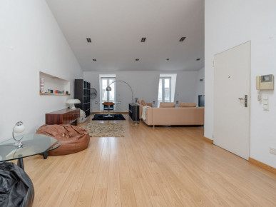 Fantastic 1 bedroom appartment with city view, Property for sale in Baixa, Lisbon, EVW-02MOCM