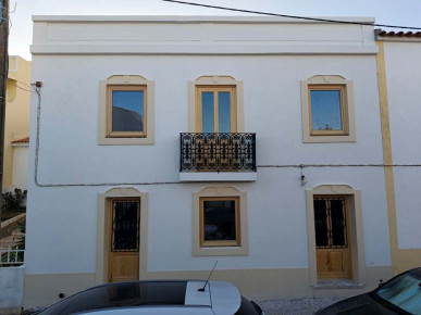 Modern Semi-Detached Villa in the Heart of Pêra, Property for sale in Armação de Pêra, Silves, PP176245