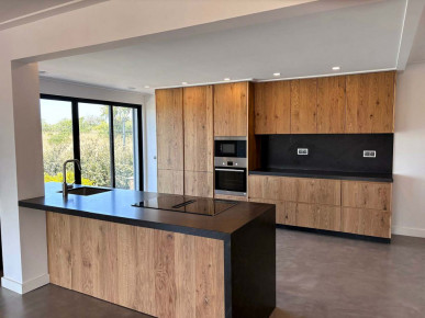 Modern Renovated 5-Bedroom Villa With Sea Views, Property for sale in Vila Nova de Cacela, Vila Real de Santo António, PP176258