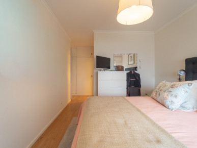 Renovated 3 Bedroom Apartment - Rua do Crasto - Foz Douro, Property for sale in Aldoar, Foz do Douro e Nevogilde, Porto, DL36515