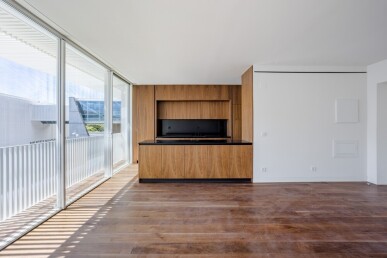 3 bedroom Property in Lisbon, Property for sale in JL-88243