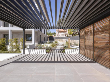 3 bedroom flat in Monte Estoril with terraces and sea views, Property for sale in Cascais e Estoril, Cascais, DL36309